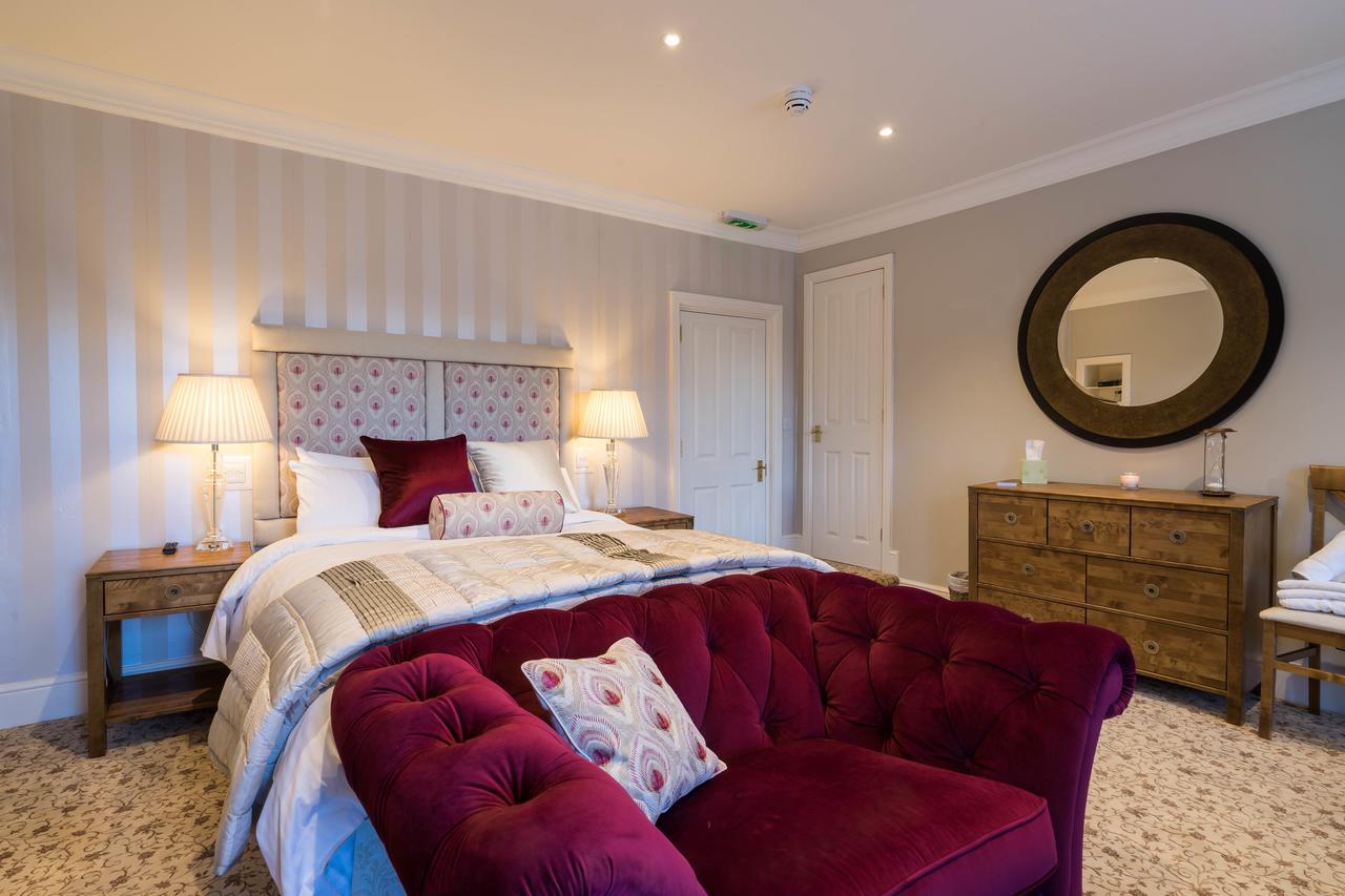 Greyhound Inn Wilton Exteriör bild
