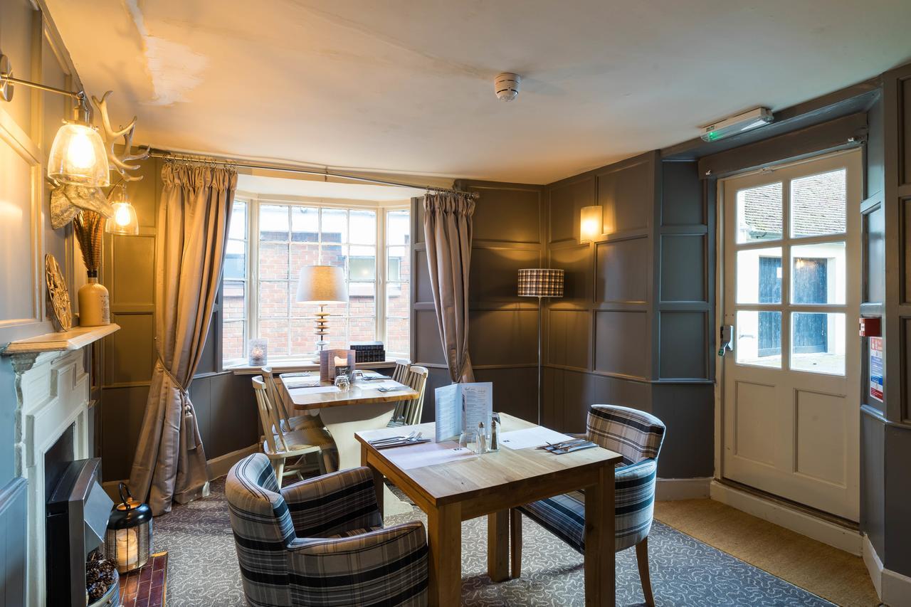 Greyhound Inn Wilton Exteriör bild