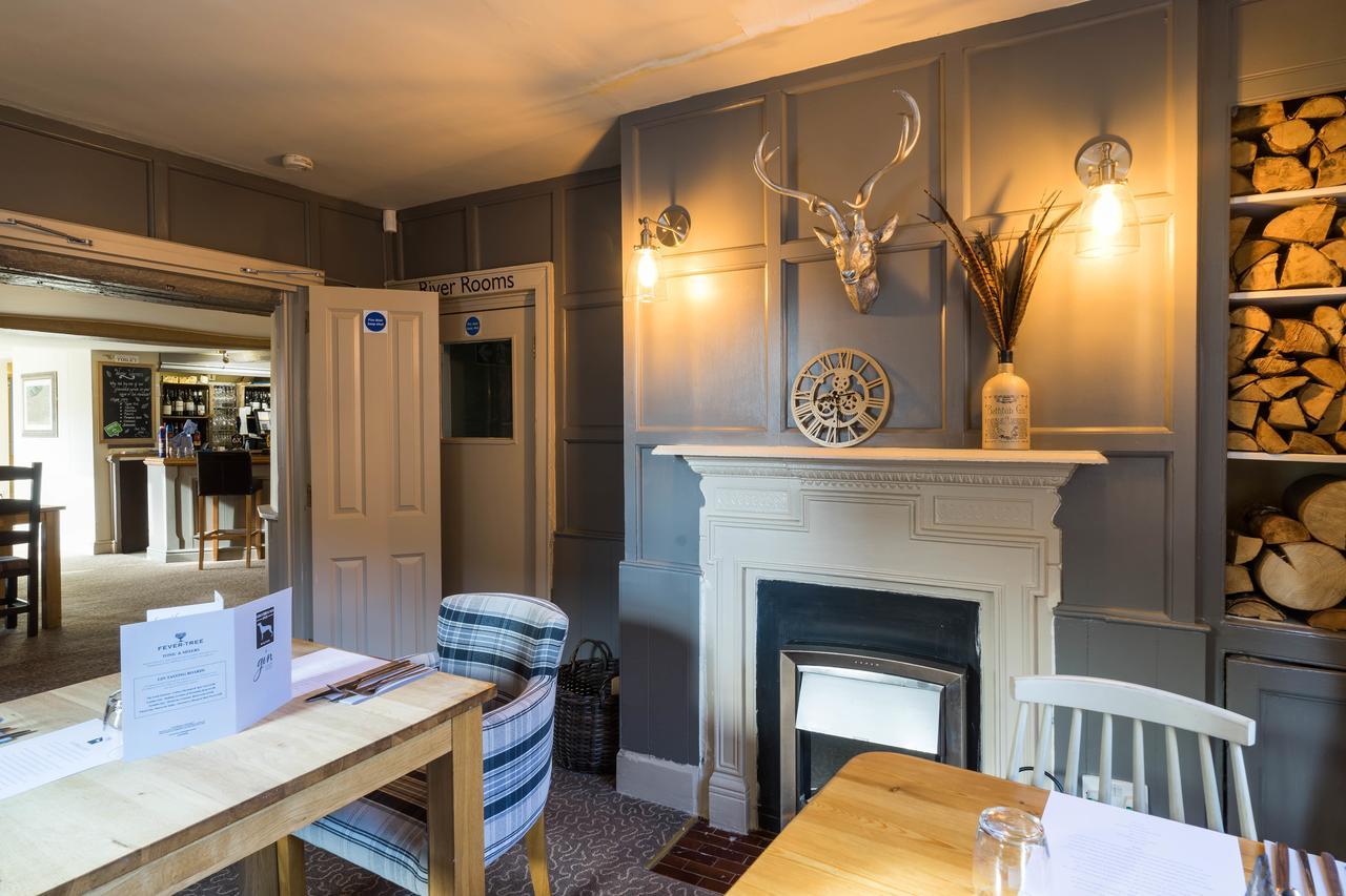 Greyhound Inn Wilton Wilton  Exteriör bild