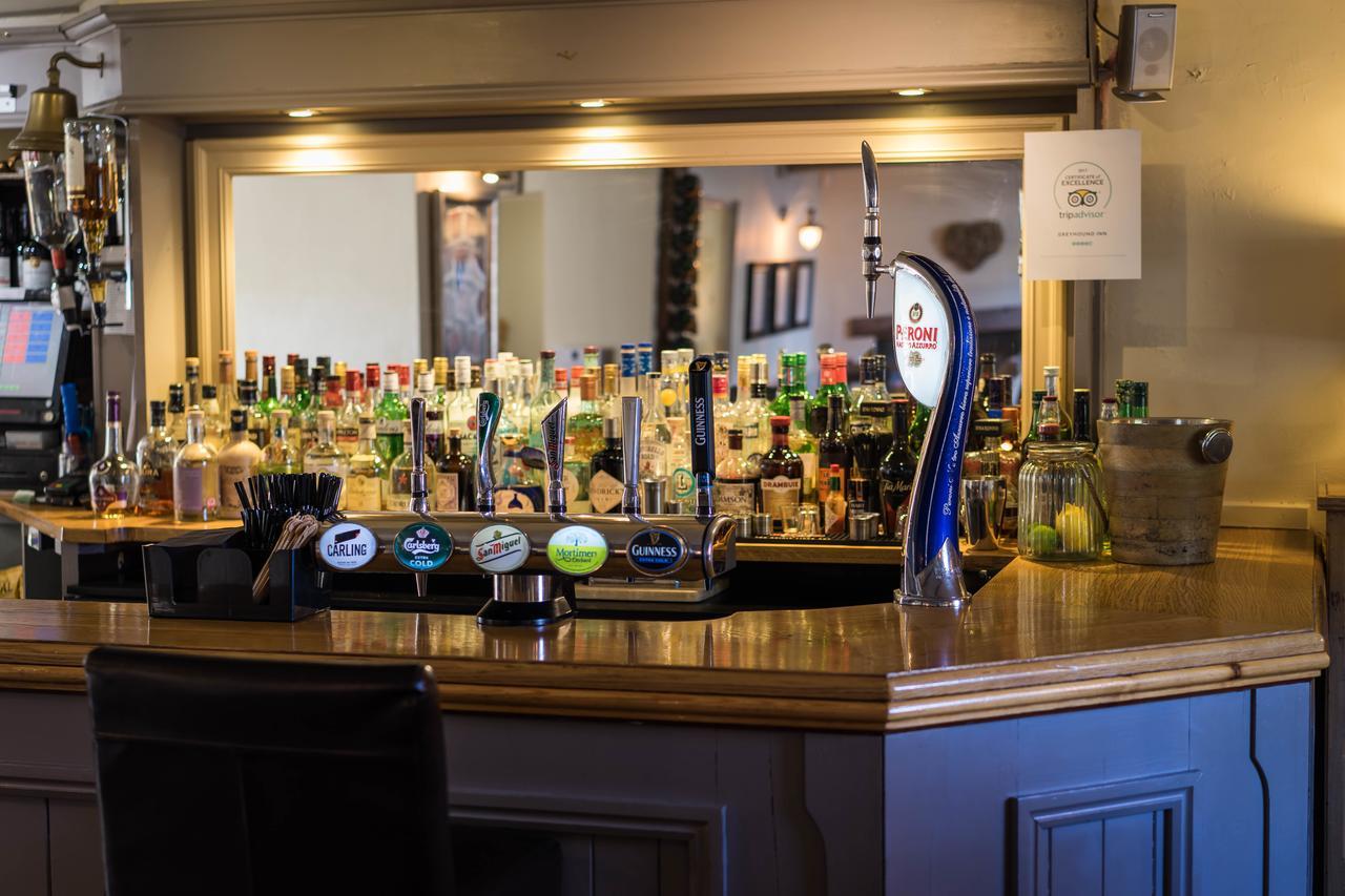 Greyhound Inn Wilton Wilton  Exteriör bild