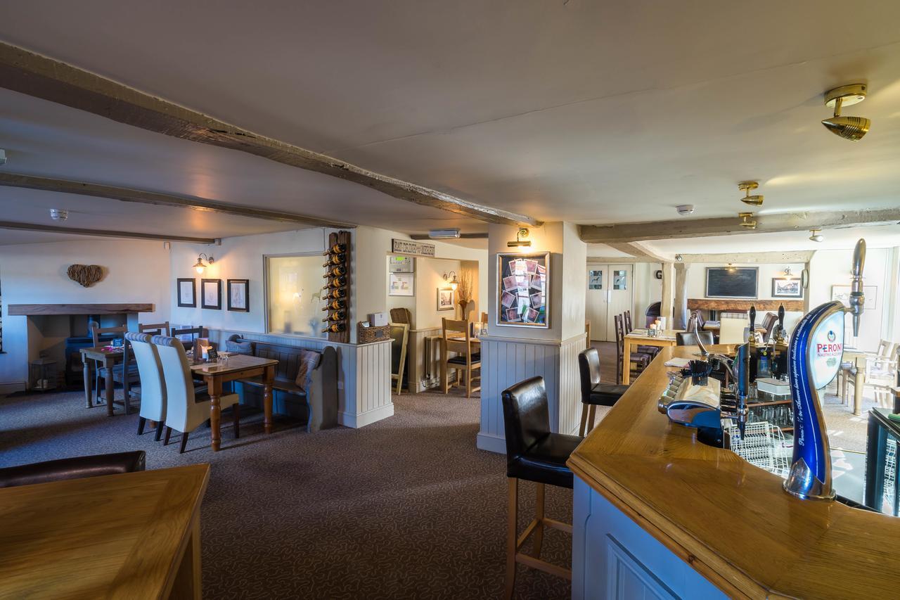 Greyhound Inn Wilton Exteriör bild